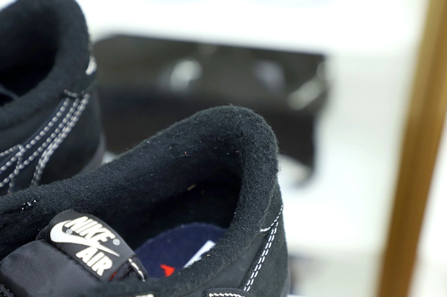 AIR “BLACK JORDAN PHANTOM” TRAVIS NIKE X SCOTT OG 1 LOW 0202